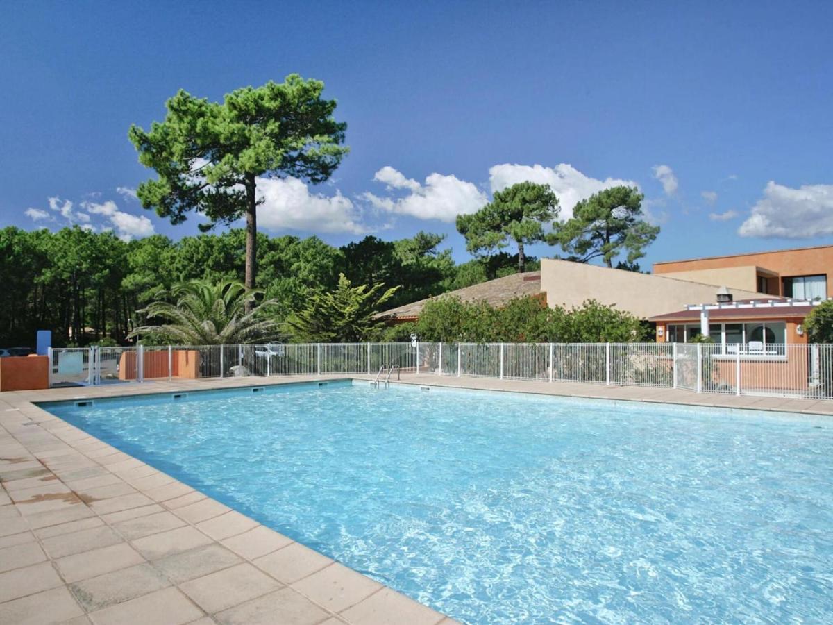 Apartment Near The Sea, Borgo-Plage Borgo  Eksteriør billede